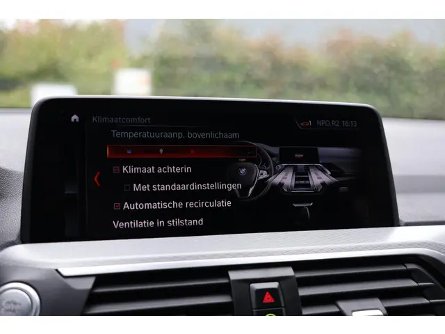 BMW X3 M40i xDrive High Executive 2018 Benzine 56