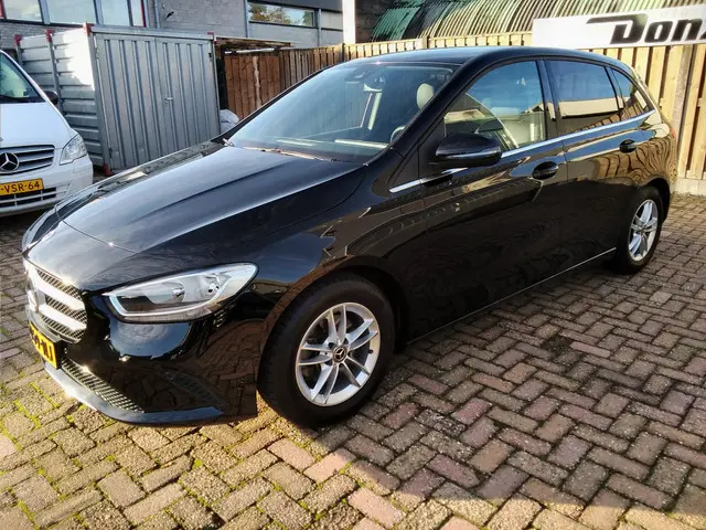 Mercedes-Benz B-Klasse 180 Premium Plus 2019 Benzine 3