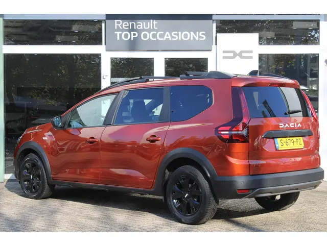 Dacia Jogger 1.0 TCe 110 Extreme 2023 Benzine 6