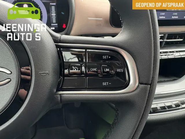 Fiat 500 3+1 42 kWh | Bijna nieuw | 2023 Elektrisch 11