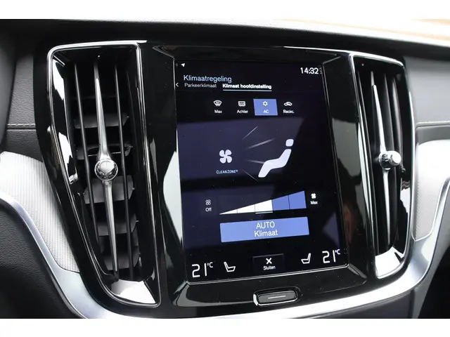 Volvo V60 T6 Recharge AWD R-Design 2022 Hybride Benzine 54