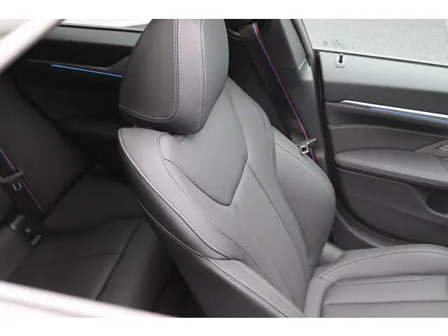 BMW i4 eDrive35 2025 Elektrisch 45