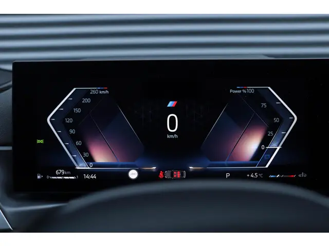 BMW 3 Serie Sedan 320i 2024 Benzine 23