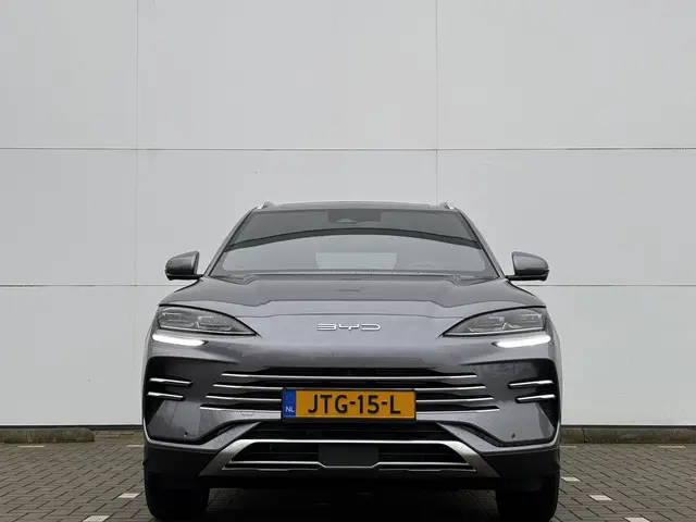 BYD SEAL U 1.5 T DM-i AWD Design 2026 Hybride Benzine 18