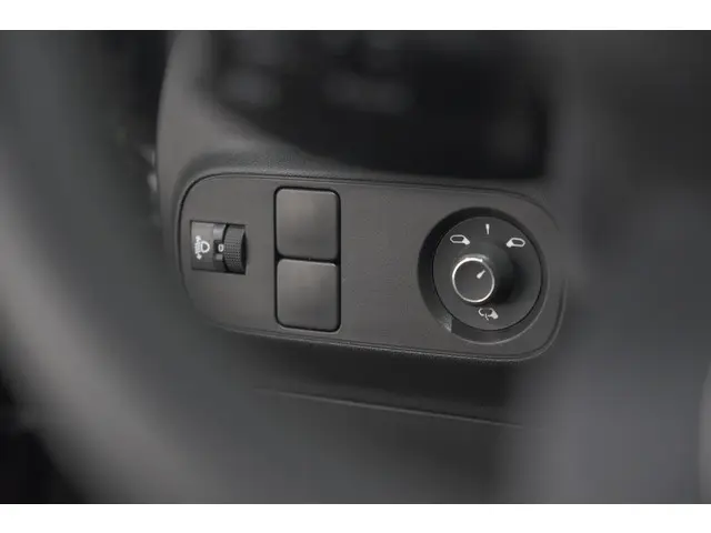 Citroën C3 PureTech 110 EAT6 C-Series 2024 Benzine 34