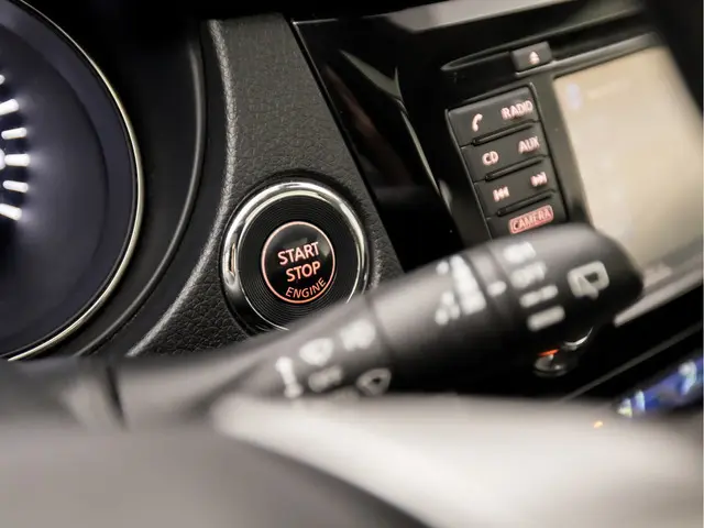 Nissan X-Trail 1.6 DIG-T N-Connecta Sport 2016 Benzine 22