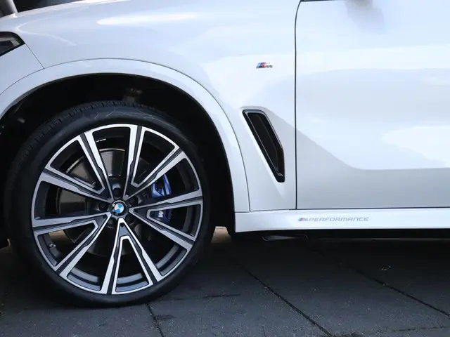 BMW X5 xDrive40i High Executive 2020 Benzine 21