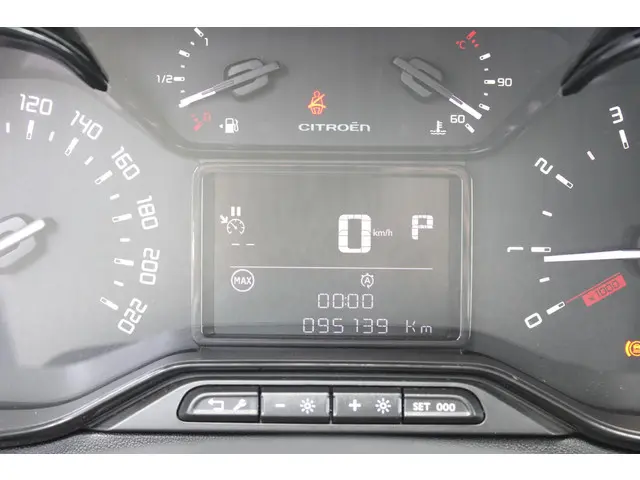 Citroën C3 1.2 PureTech S&S Feel 2018 Benzine 14