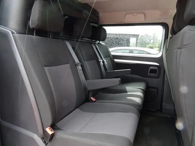 Opel Vivaro 2.0 CDTI L3H1 DC Edition 2019 Diesel 21