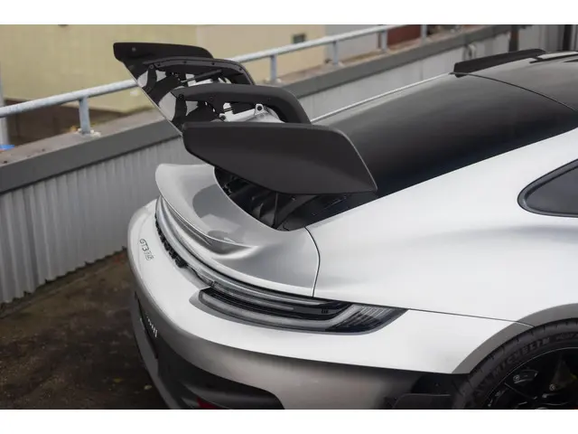 Porsche 911 992 4.0 GT3 RS 2023 Benzine 7