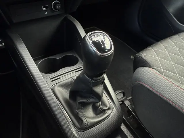 Škoda Fabia Combi 1.0 TSI Sport Business 2020 Benzine 28