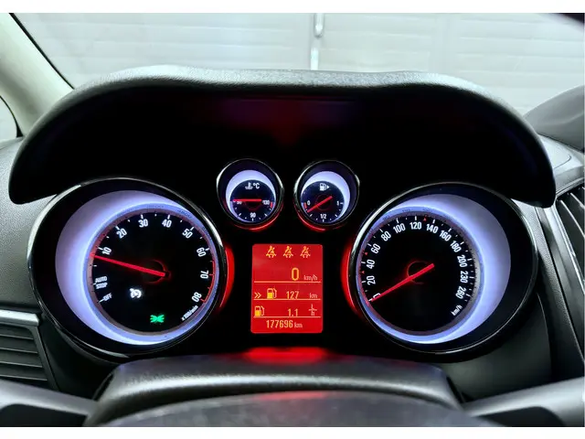 Opel Zafira Tourer 1.4 Cosmo 2013 Benzine 8