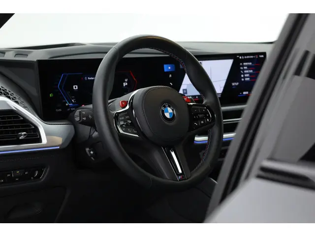 BMW XM PHEV 30 kWh 2023 Hybride Benzine 7