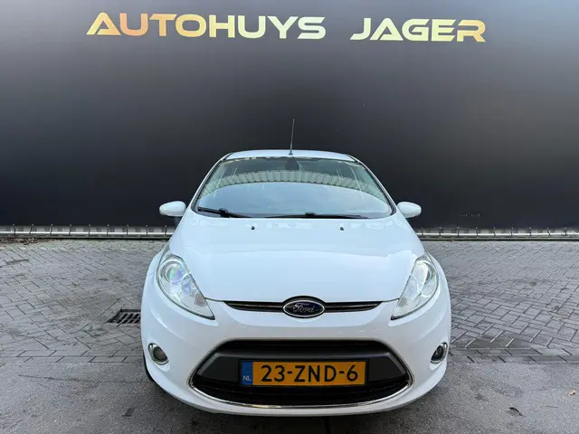 Ford Fiesta 1.25 Titanium 2013 Benzine 10