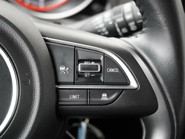 Suzuki Swift 1.2 Select Smart Hybrid 2021 Benzine 13