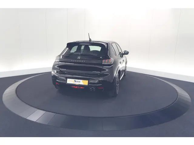 Peugeot 208 PureTech 130 EAT8 GT-Line 2020 Benzine 11