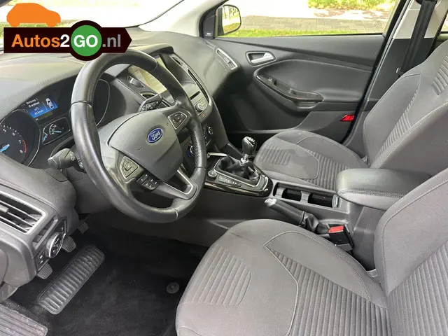 Ford Focus 1.0 First Edition 2015 Benzine 18