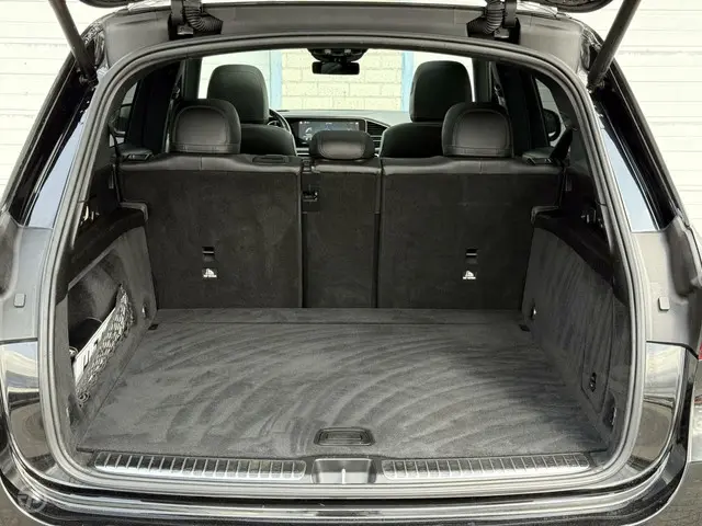 Mercedes-Benz GLE 300 d 4MATIC Premium Plus 2019 Diesel 31