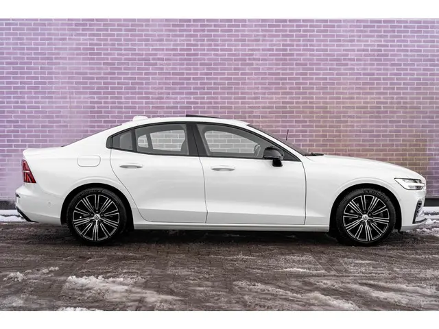 Volvo S60 Recharge T8 AWD R-Design 2020 Hybride Benzine 6