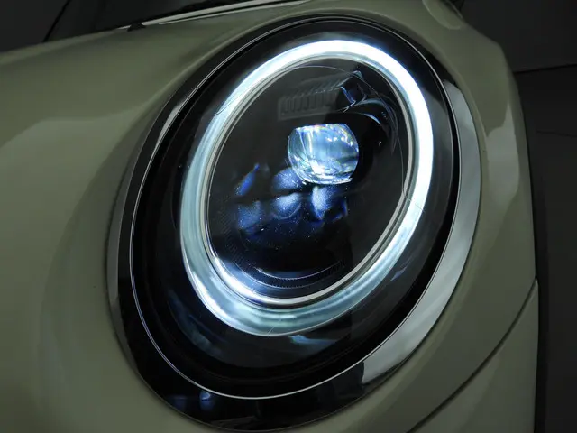 MINI 3-Deurs One 2022 Benzine 35