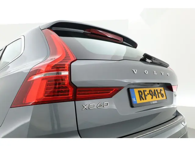 Volvo XC60 2.0 T5 AWD Inscription 2017 Benzine 30