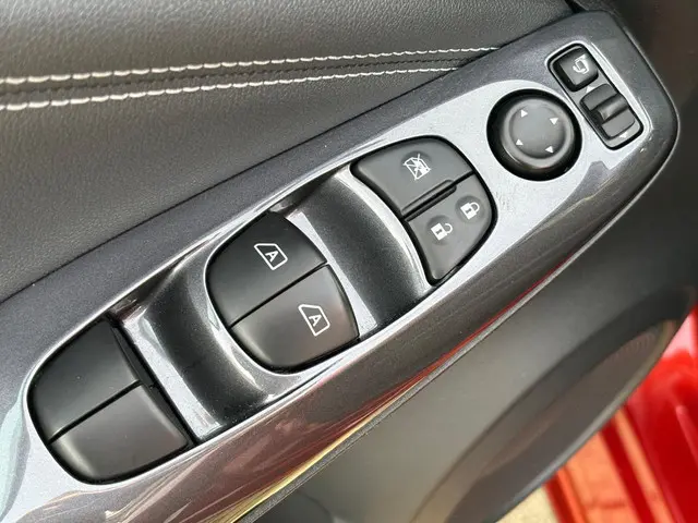 Nissan Juke DIG-T 117 MT N-Connecta 2020 Benzine 46