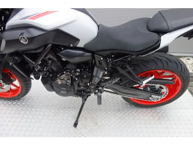 Yamaha MT 07 ABS 2019 Benzine 17