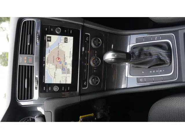 Volkswagen e-Golf E-DITION Warmtepomp 2020 Elektrisch 9