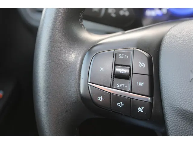 Ford Kuga 1.5 EcoBoost Titanium 2021 Benzine 8