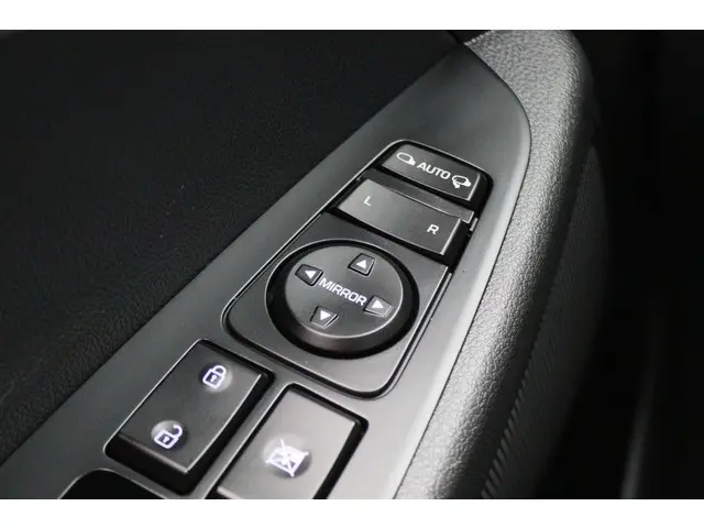 Hyundai Tucson 1.6 GDi Comfort 2017 Benzine 32