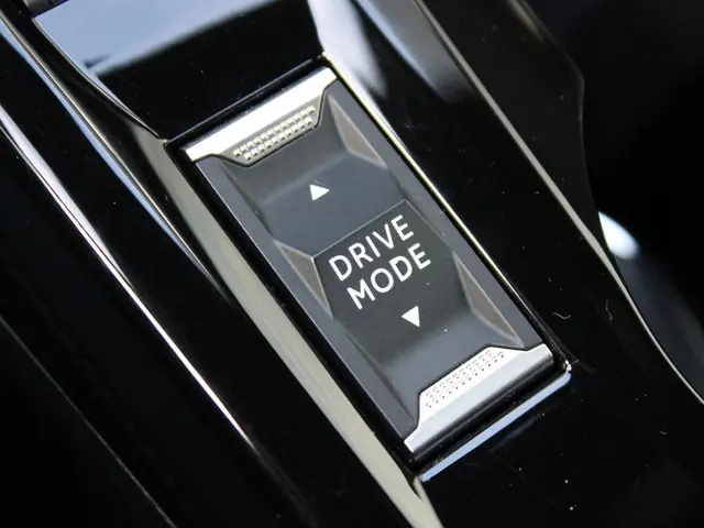 Peugeot 2008 1.2 PT 130 GT 2024 Benzine 37