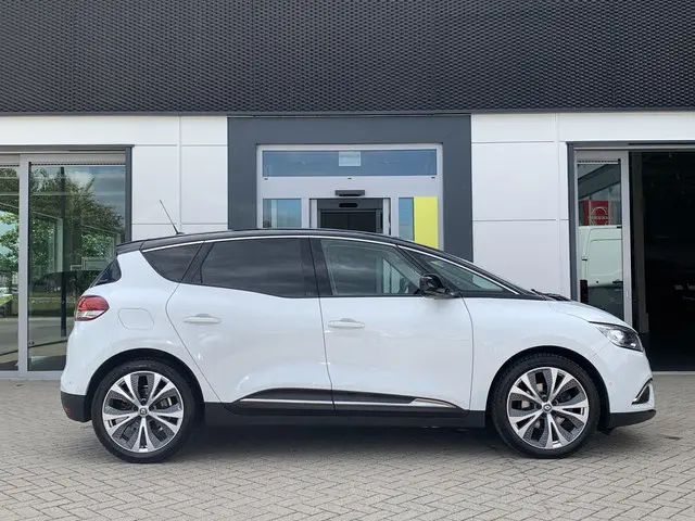 Renault Scénic 1.3 TCe Intens 2018 Benzine 16