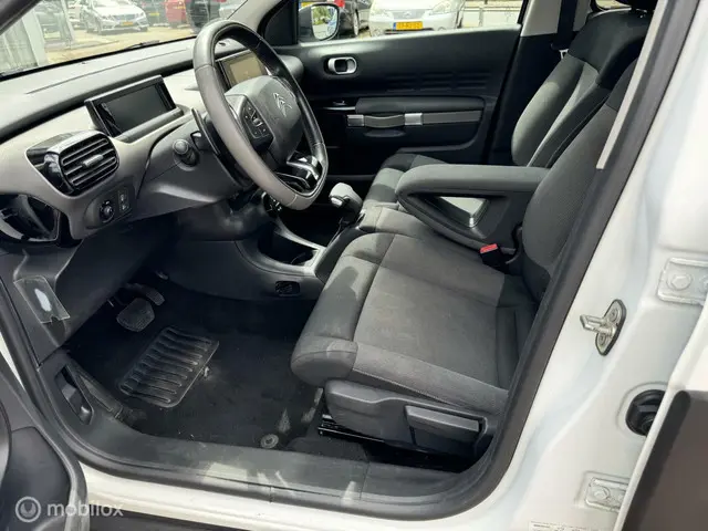 Citroën C4 Cactus 1.2 e-VTi Shine 2014 Benzine 8