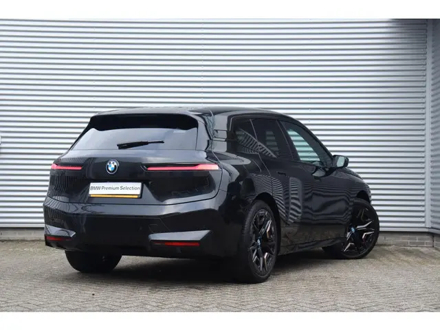 BMW iX xDrive40 2023 Elektrisch 2