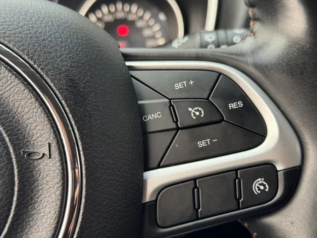 Jeep Compass 1.4 MultiAir Longitude 2018 Benzine 26