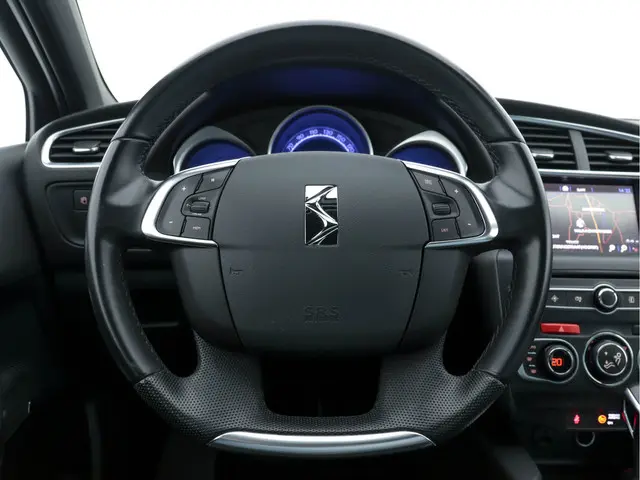 DS DS 4 Crossback 1.6 BlueHDi Business-Pack 2016 Diesel 18