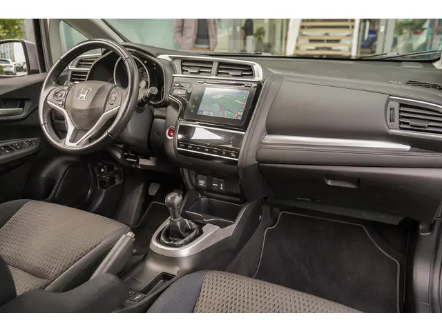Honda Jazz 1.3i VTEC ELEGANCE 2018 Benzine 42