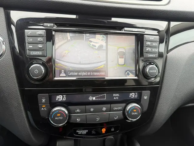 Nissan QASHQAI 1.2 N-Connecta 2017 Benzine 16