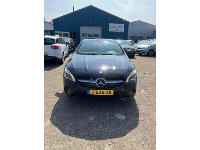 Mercedes-Benz CLA 3