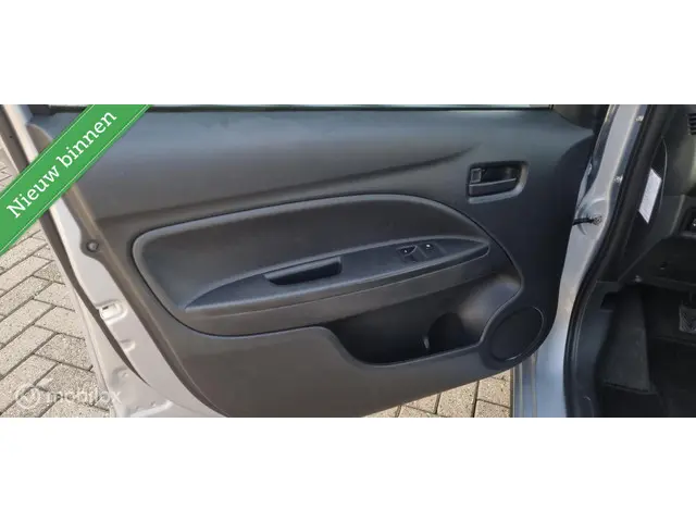 Mitsubishi Space Star 1.0 Libelle Edition 2020 Benzine 23