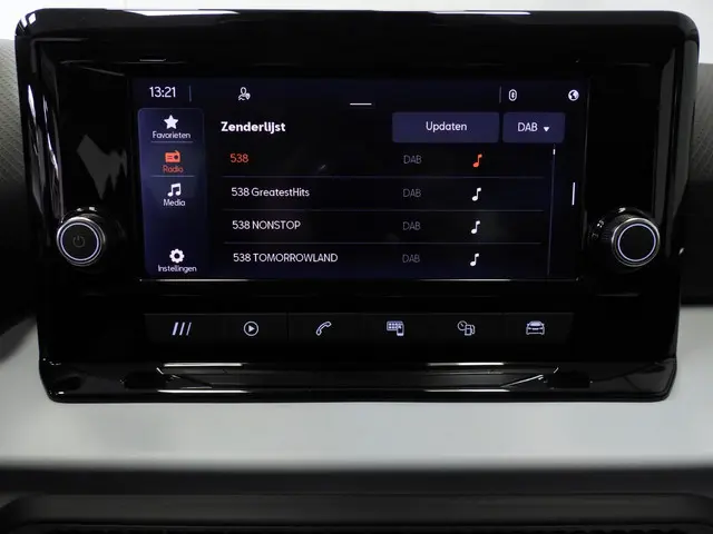 SEAT Arona 1.0 TSI Style 2023 Benzine 9