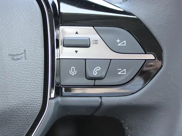 Peugeot 308 SW 1.2 PT ACTIVE PACK BUSINESS 2025 Benzine 25