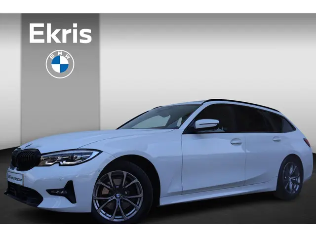 BMW 3 Serie Touring 320i Executive Edition 2020 Benzine