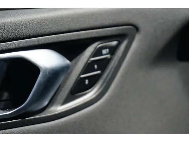 BMW 1 Serie 5-deurs M135i xDrive 2025 Benzine 23