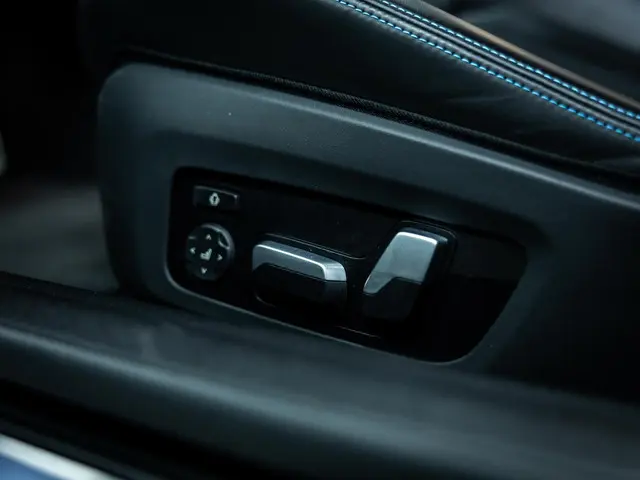 BMW M4 4-serie Cabrio xDrive Competition 2023 Benzine 19