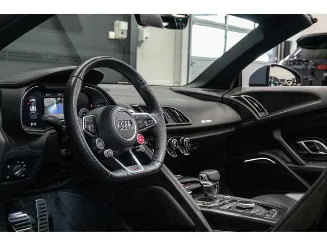 Audi R8 Spyder 5.2 Performance Quattro 2021 Benzine 24