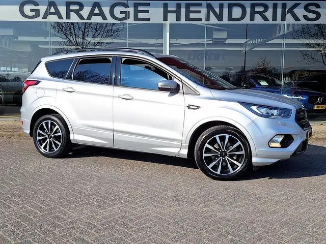Ford Kuga 1.5 ST Line X-Pack 2019 Benzine 7