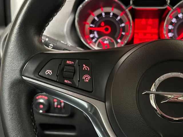 Opel ADAM 1.4 Sport 2013 Benzine 14
