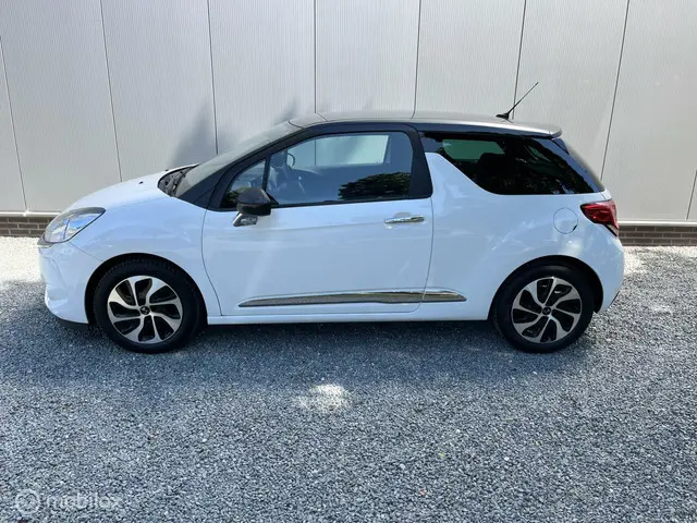 DS DS 3 1.2 PureTech So Chic 2017 Benzine 2