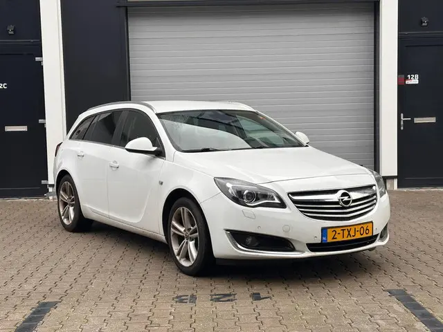 Opel Insignia Sports Tourer 1.6 T Business+ 2014 Benzine 12